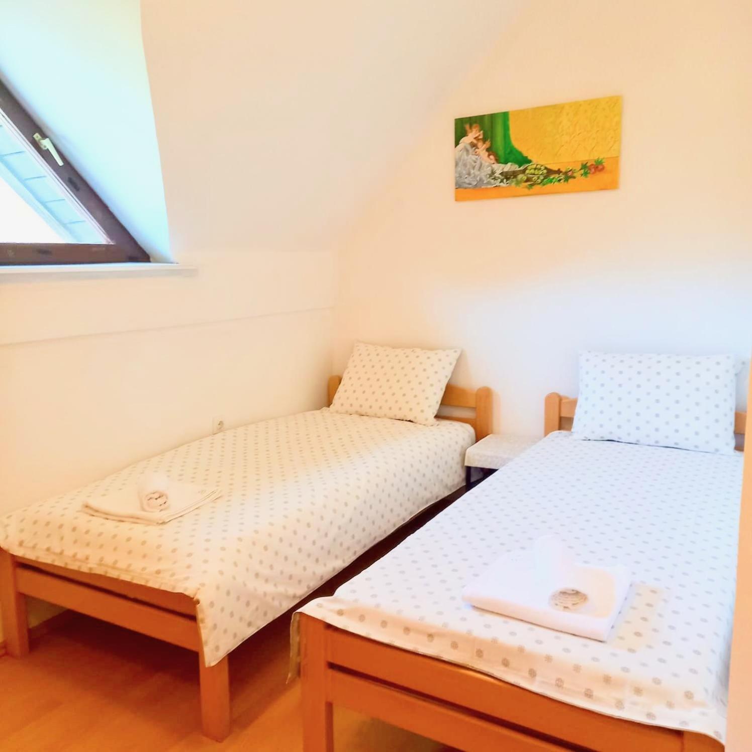 Miabella House - 2 Bedrooms And Terrace Brežice Exterior foto